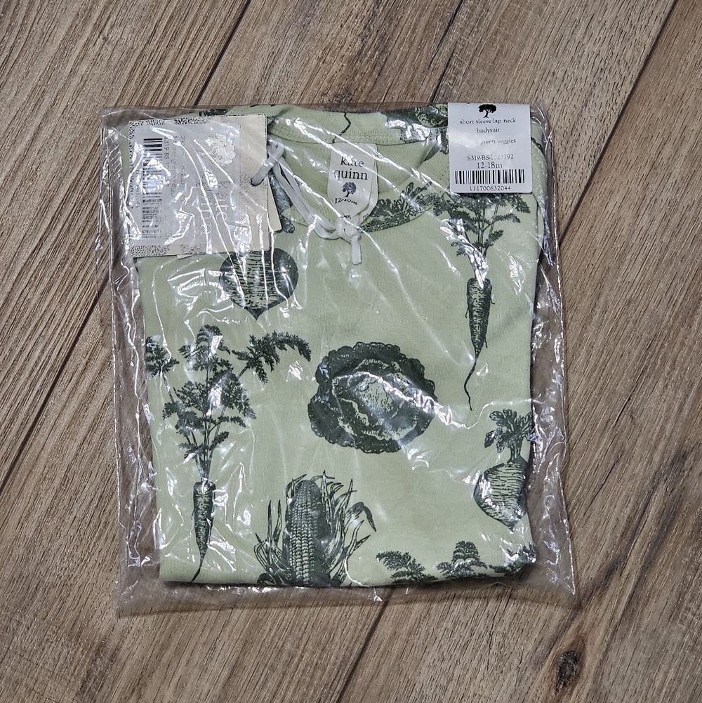 Kate Quinn Short Sleeve Lap Neck Bodysuit In Tender Green Veggies Size 12-18 M
